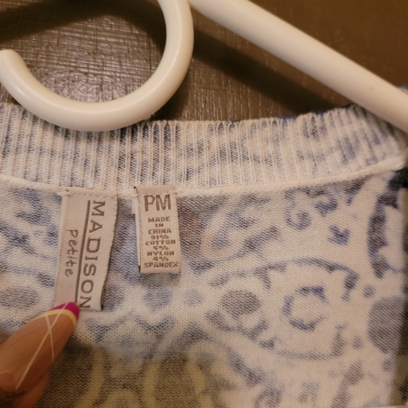 Madison cardigan sz PM - Picture 4 of 5